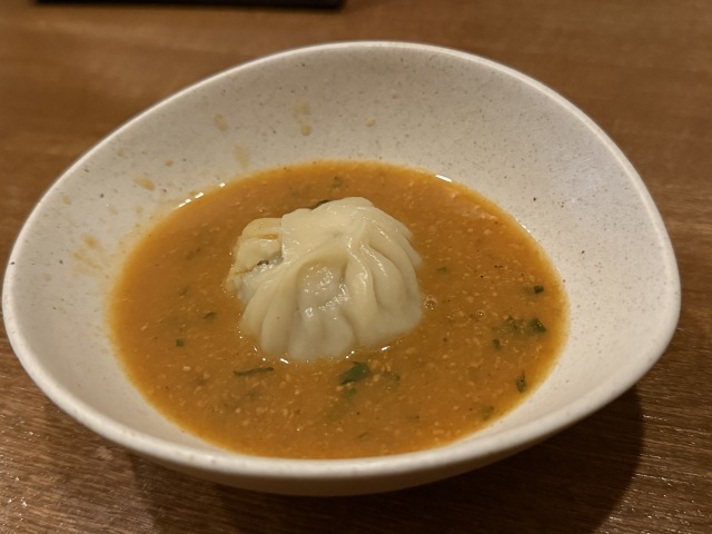 MOMO Stand Tokyo(モモ スタンド トーキョー)の店舗画像