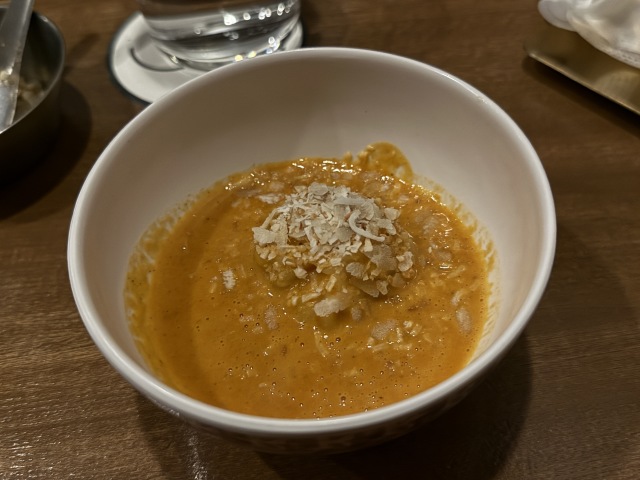 MOMO Stand Tokyo(モモ スタンド トーキョー)の店舗画像