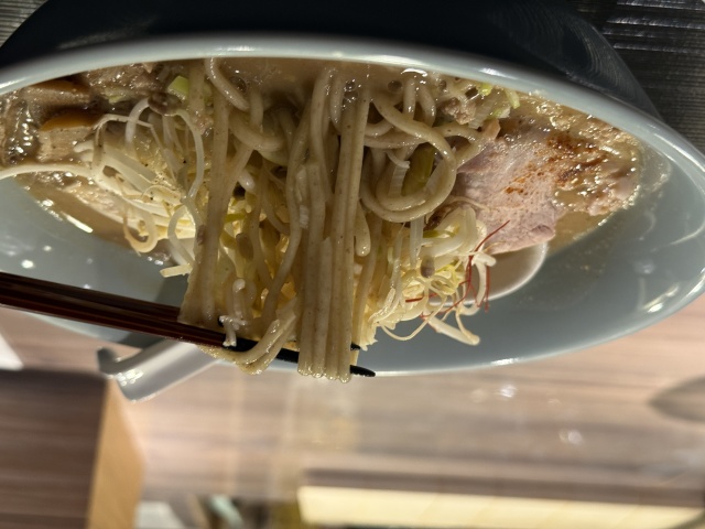 鶏出汁と麺／存在意義の店舗画像