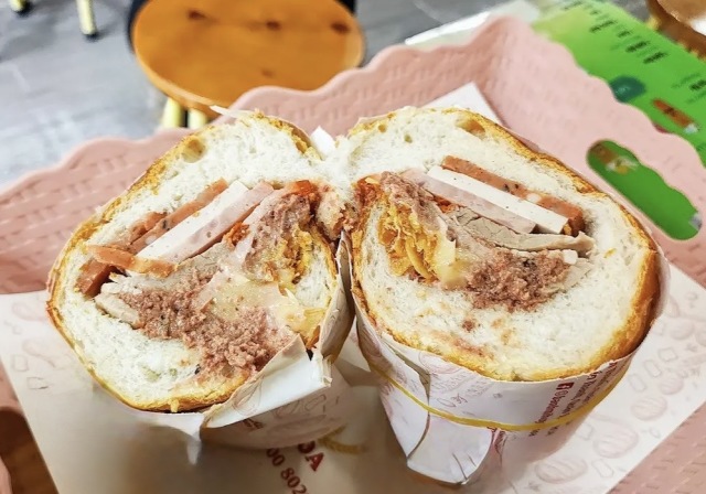 Bánh Mì Huynh Hoa（バインミーヒュンホア）の店舗画像