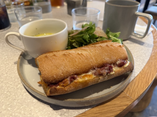 gift tokyo(ギフト トウキョウ)の店舗画像