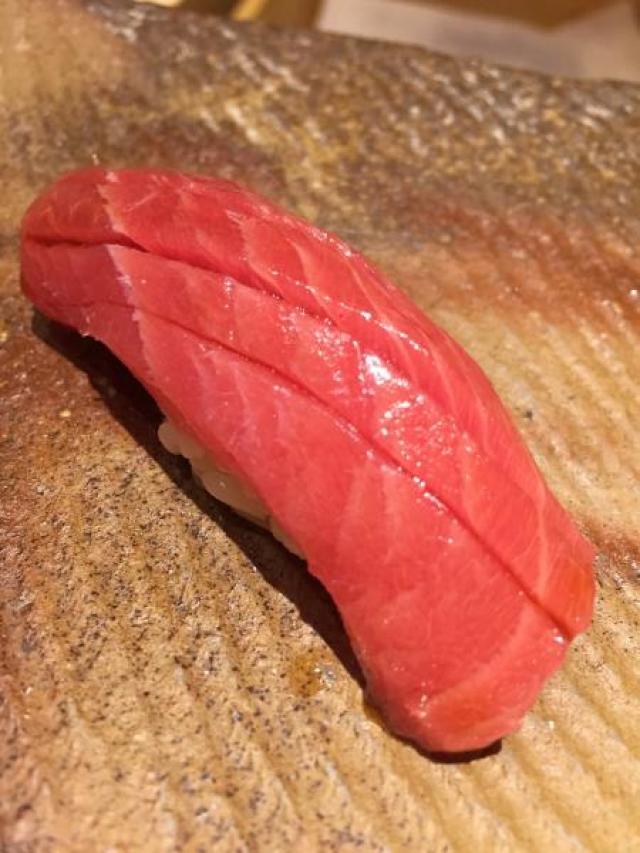 日本最高峰＝世界最高峰の鮨屋のひとつ