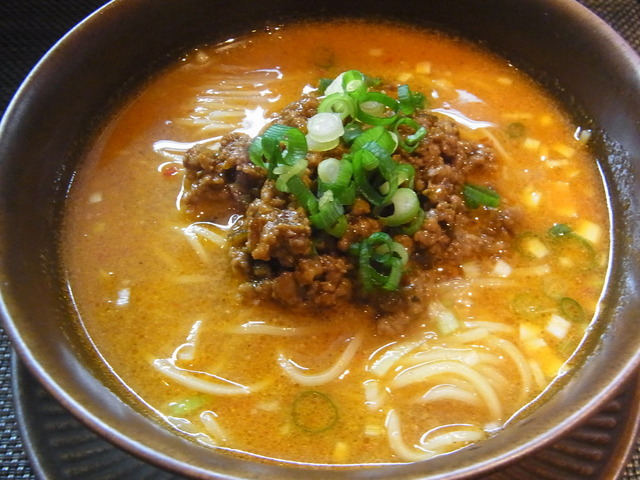 日本酒も蕎麦前も充実。食べ比べが楽しい十割蕎麦の店