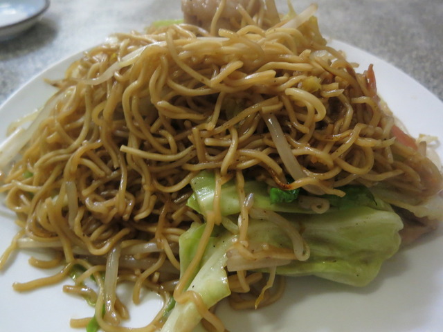 その日に入った食材を至福のフレンチに仕上げる、気鋭のシェフの店