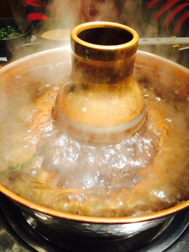 すべてが完成された隠れ家的焼鳥店