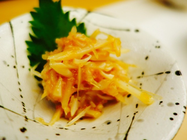 ご飯は硬め。皮はパリッと身はふっくら。