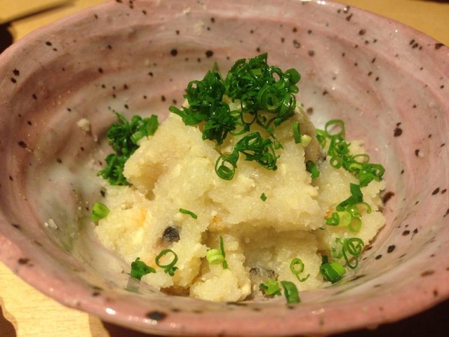 美人女将の隠れ居酒屋。