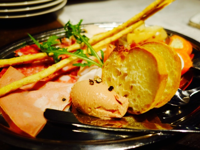 銀座のペントハウス料理店