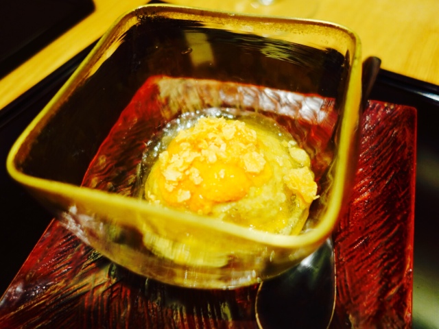 最高級の食材と博物館クラスの器