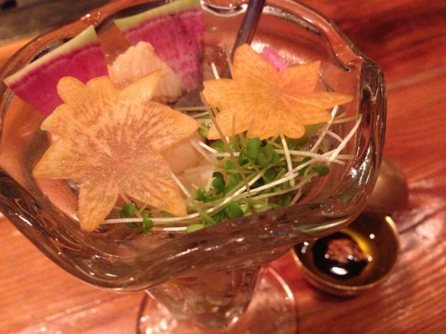 5席だけの限定空間。久田さんの素敵な接客と美味しい料理