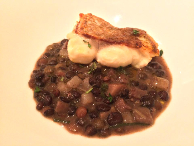 バルセロナ中心にある何を食べても美味しいシーフードメインの店