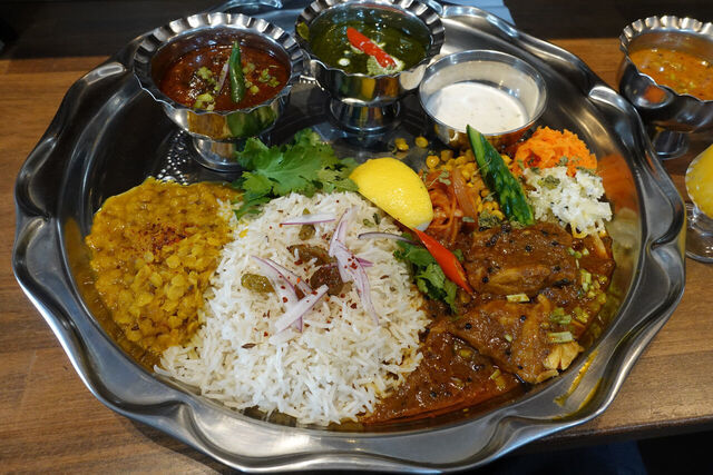 香り高い南インドカレーの店