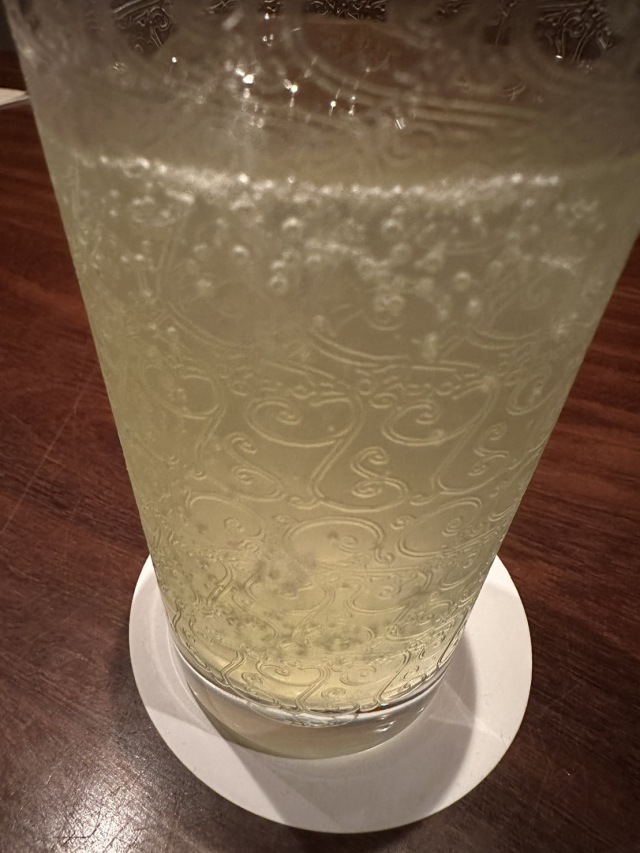 京都にあるこぢんまりしたバー
