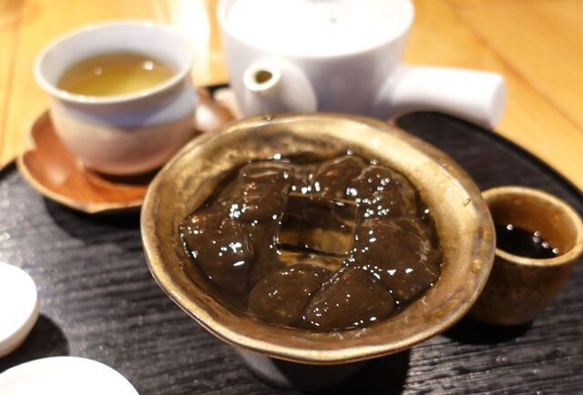 丁寧に作られた和菓子と定食の特異なスタイルのお店