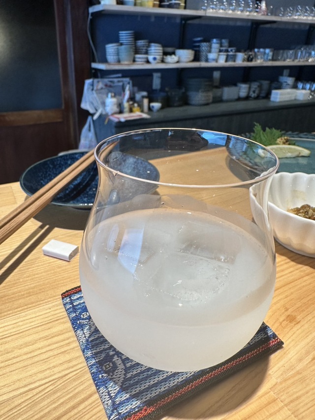 fumimoto breweryというリノベーションした酒蔵が運営するお酒のおつまみのレストラン。