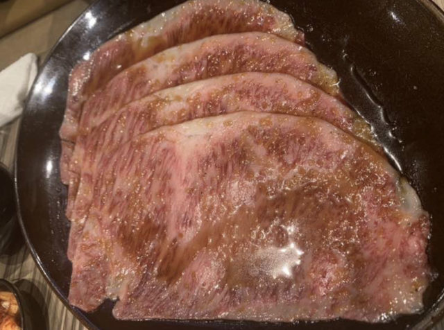 美味しいとエンタメのバランス