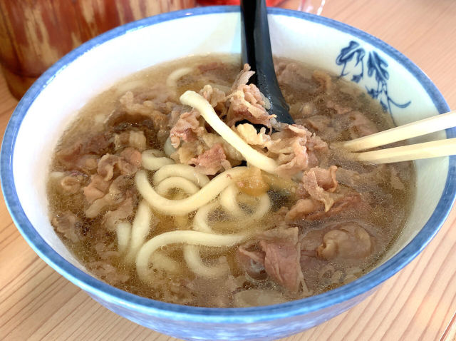 和牛をふんだんに使った肉うどん専門店　牛丼もGood！！