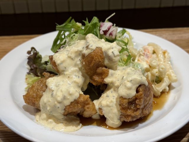 福岡でガッツリ定食を食べたい時に重宝できる