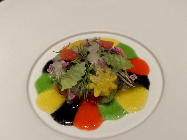 見た目も美しく考え抜かれた味わいを楽しめるフレンチ