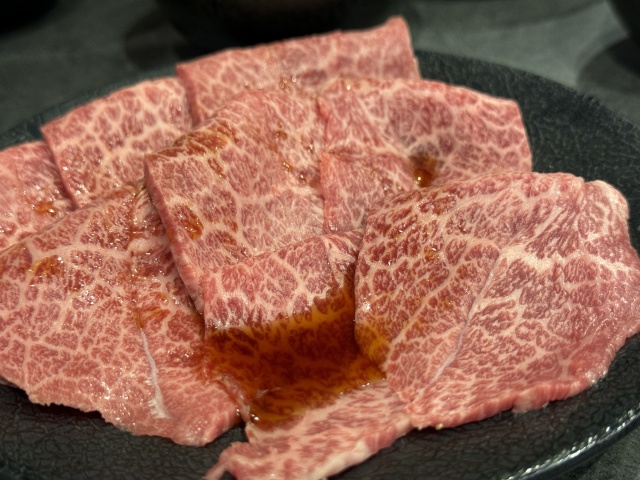 グルメインフルエンサーが監修で入る本格焼肉屋