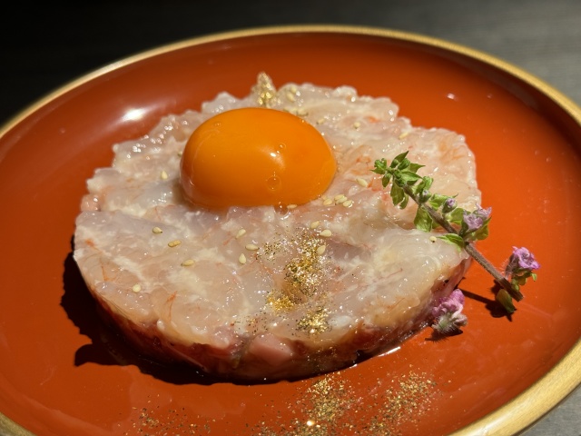 忍者屋敷のを再現した空間で味わう焼肉