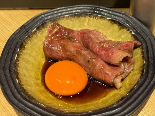 ●●●と●●●がコラボした焼肉店
