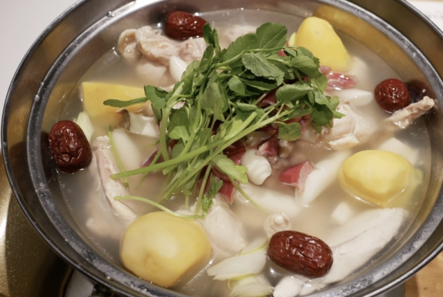 北新地発！安くて美味しいタッカンマリ