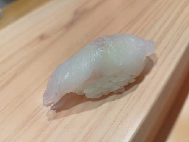 地方にはこういう寿司屋が隠れているから面白い！