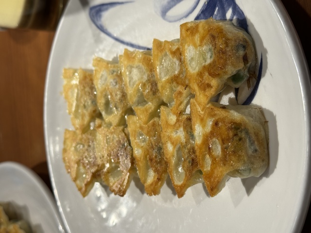 舞妓さんも愛する祇園の餃子専門店「●●●」の絶品餃子