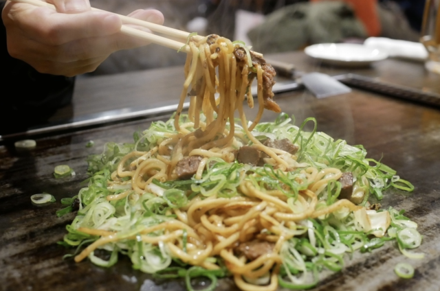 大阪で美味しいお好み焼きに出会った！