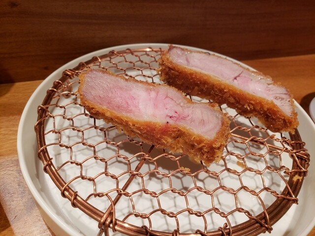 ありそうでなかったトンカツフルコース