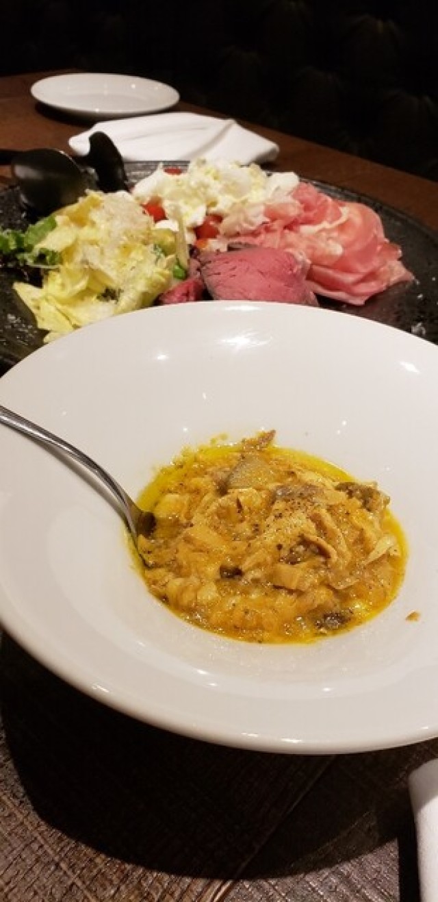 薄い生地でサクサクと食べられるのがうれしい