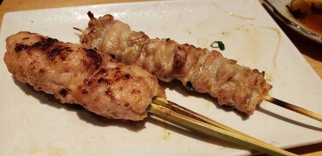 中国料理の焼物師の焼く焼鳥