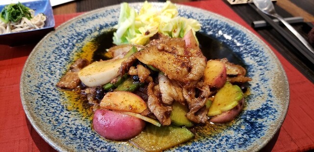 菰田さんの炒飯と餃子
