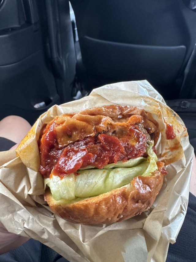 アメリカっぽい感じのハンバーガーが美味い店