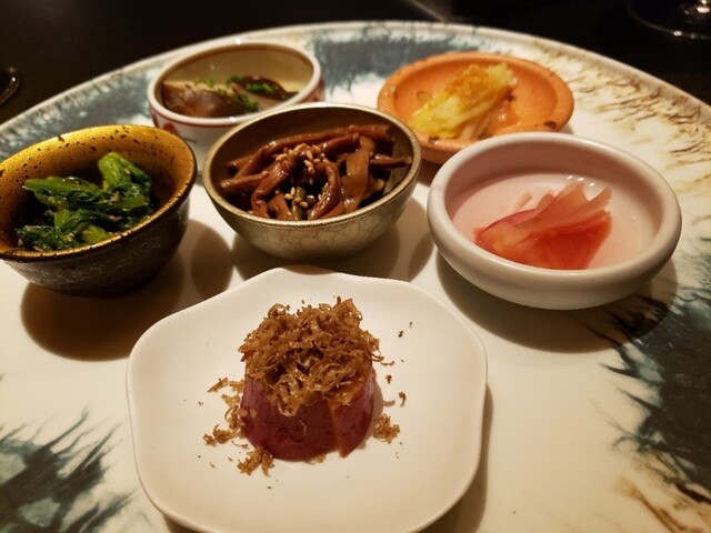 いたずらに高級を追求するのではなく、その牛肉に合わせた技術を振る舞う