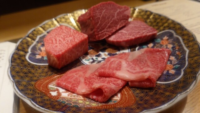 最高の和牛と旬の素材を使った最高の日本料理
