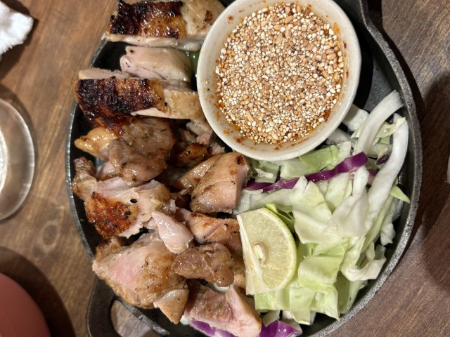 タイの本格的な味と雰囲気を楽しむ駅近のお店