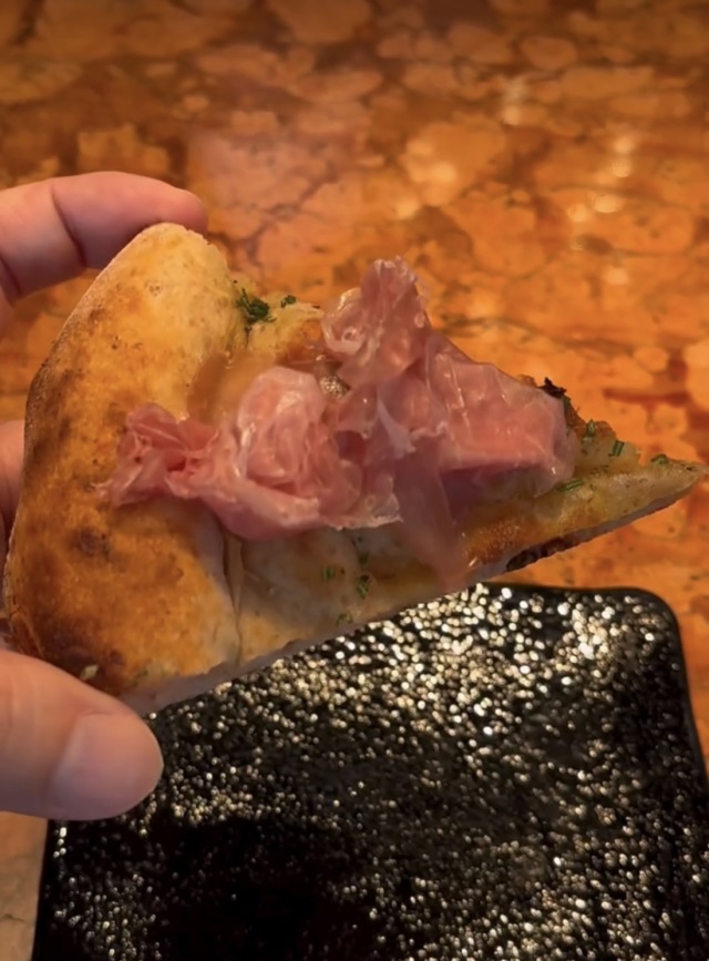 THE PIZZA BAR ON 38TH(ザ ピッツァバー ON 38TH)の店舗画像