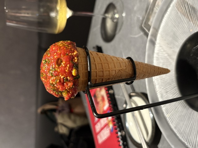 生食許可店が魅せる！コーンで愉しむ"ユッケの革命" 