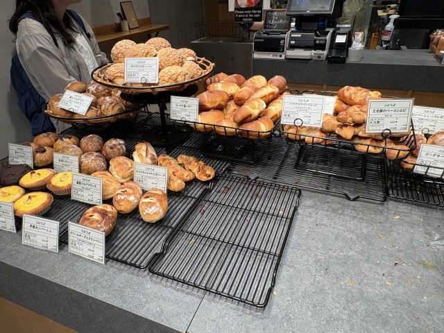 Full Full パンとワイン(フルフル)の店舗画像