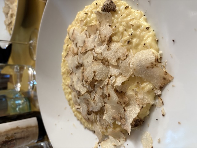 Osteria More e Macineの店舗画像