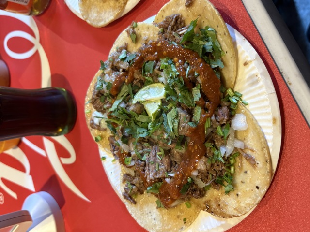 TACOS 3hermanos Harajuku(タコストレスエルマノス)の店舗画像