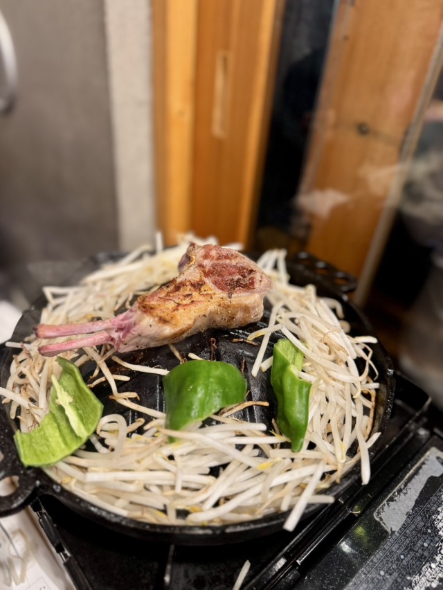新橋 生ジンギスカン 燃える羊 (シンバシ ジンギスカン モエルヒツジ)の店舗画像