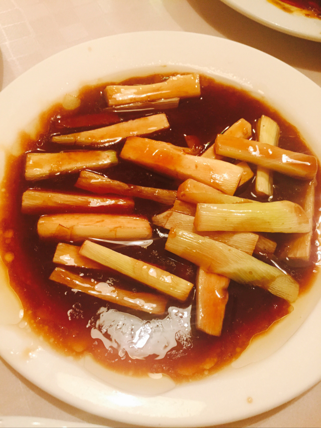 ありふれた料理や食材の知らない一面に出会える。知的好奇心を満たす食の旅。