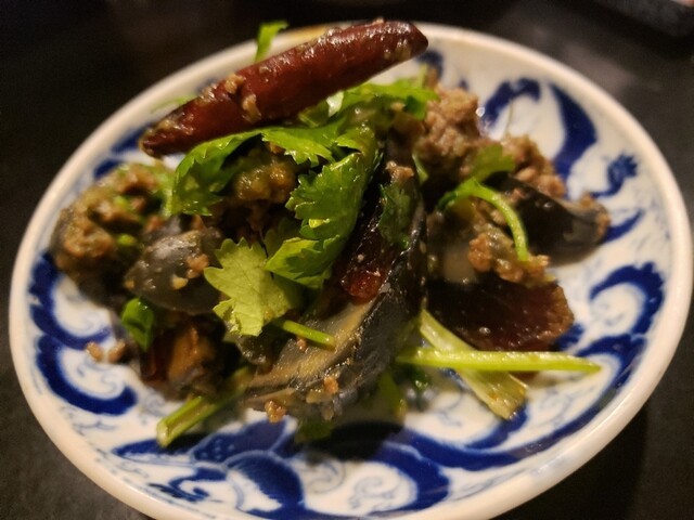 独自のスパイス料理を楽しむ