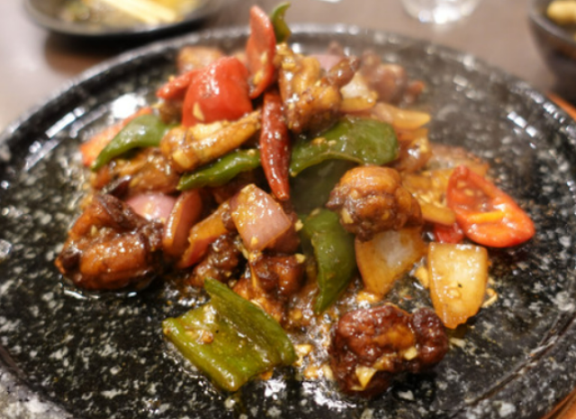 鑫牛火鍋 (シンギュウヒナベ)の店舗画像