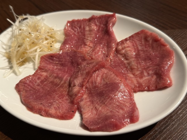 カウンター焼肉 ふかみの店舗画像