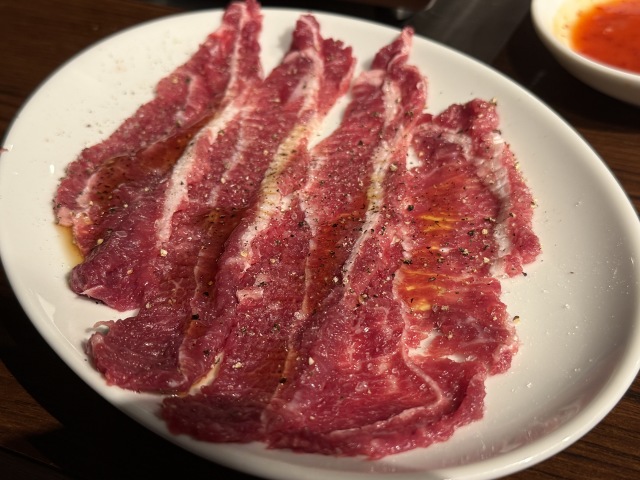 カウンター焼肉 ふかみの店舗画像