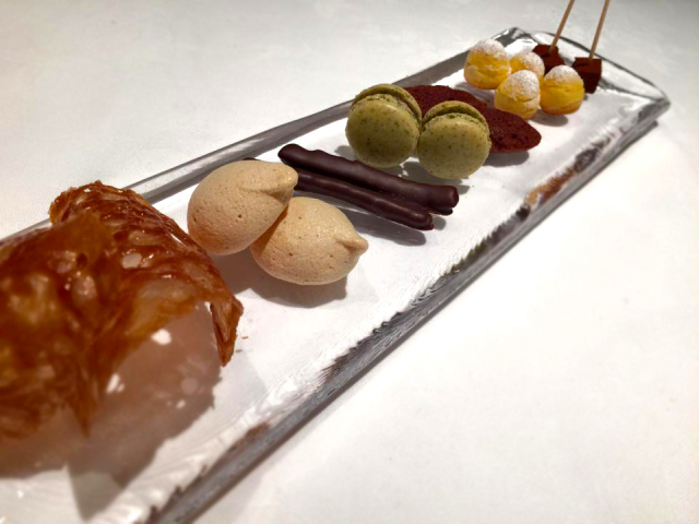 京鼎樓 HANARE店(ジンディンロウ)の店舗画像